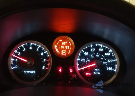 2010 Nissan Sentra 2.0S z USA, uszkodzony, nr VIN 3N1AB6AP4AL616434